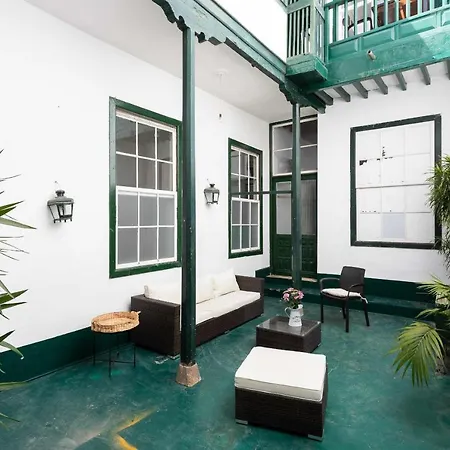 Casa Tradicional Canaria En La Laguna Centro *