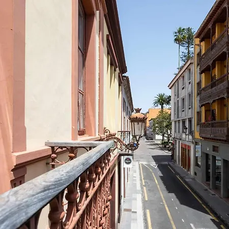 Casa Tradicional Canaria En La Laguna Centro Tatil Evi La Laguna (Tenerife)