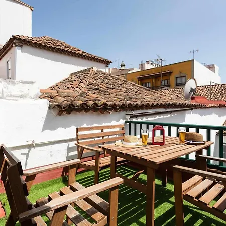Casa Tradicional Canaria En La Laguna Centro Tatil Evi